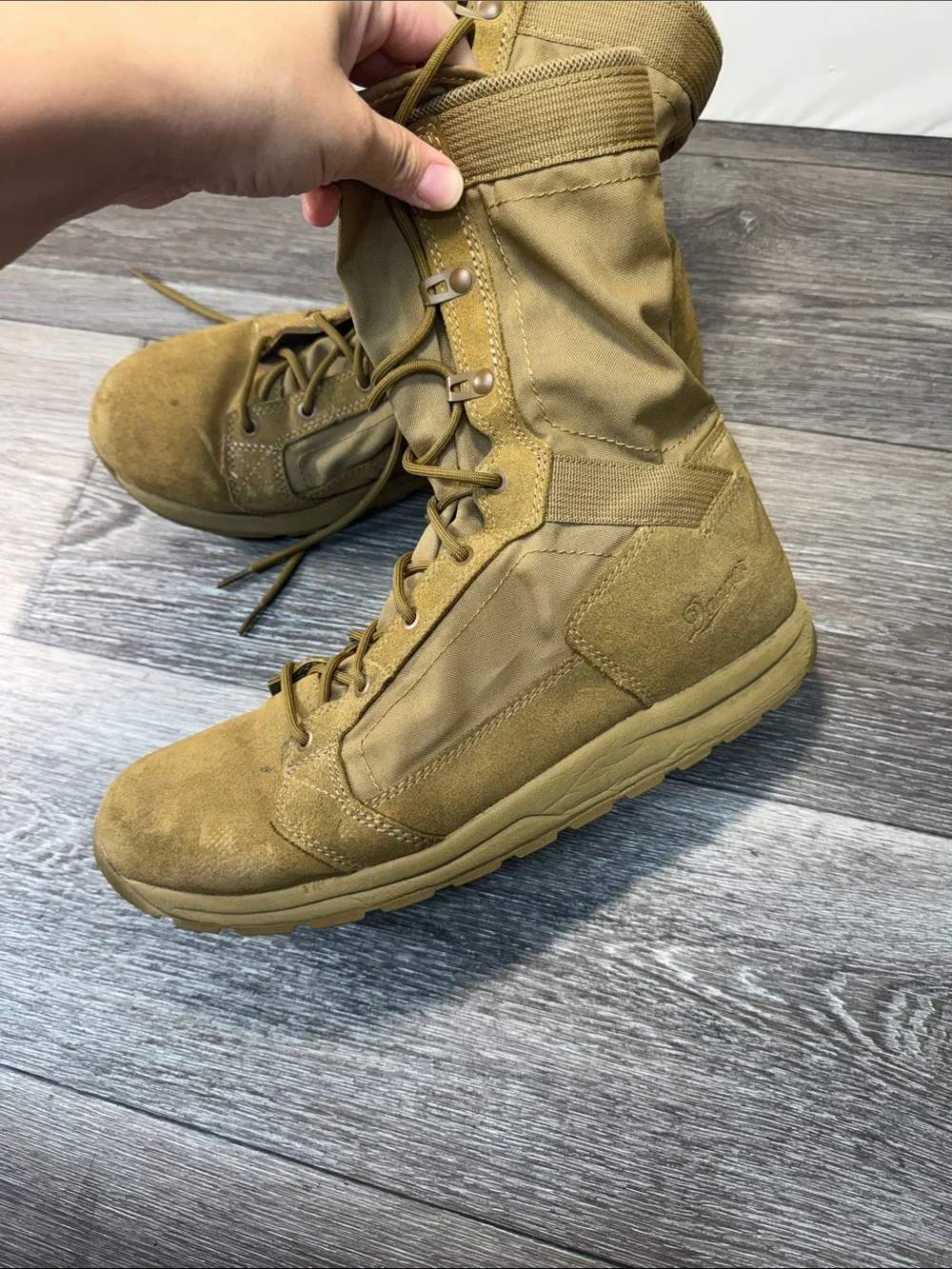 Danner Tactical Lace-Up Combat Boots in Coyote Brown men’s SZ 13